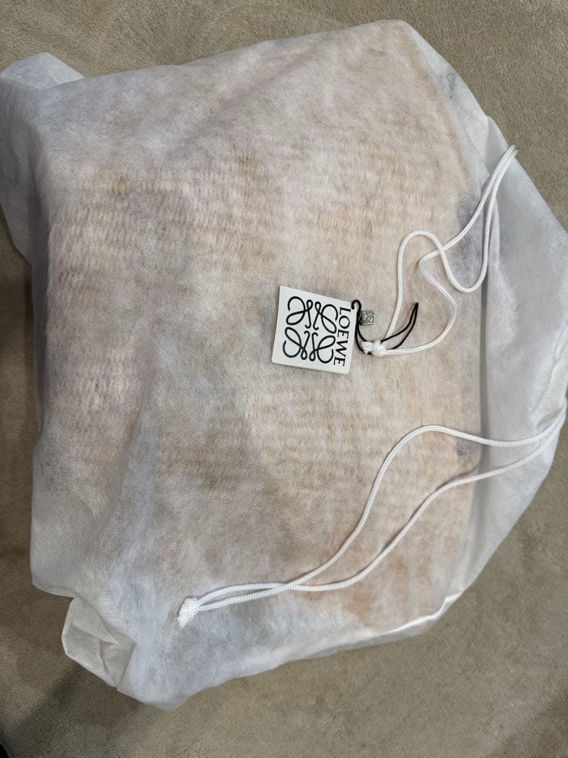 LOEWE ロエベ　シェルバッグ