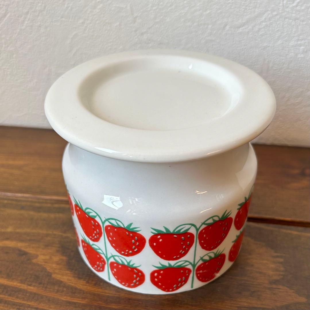 ライヤ・ウオシッキネン Pomona ポモナ　蓋付き容器 (ストロベリー)