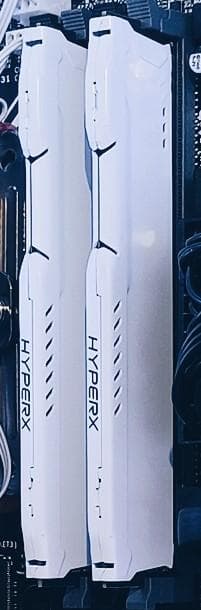 安達 オーダーメイドPC