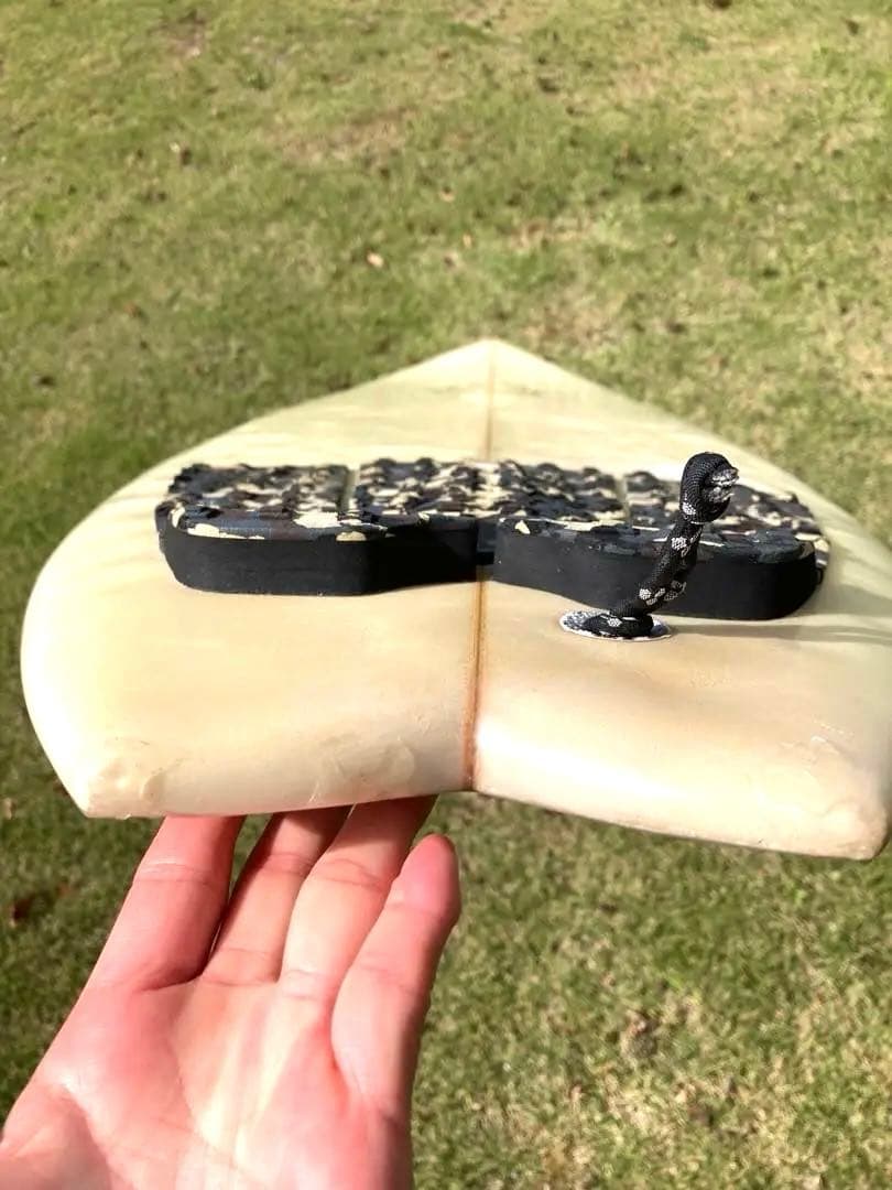 CHANNEL S AL MERRICK POD 6’1 フィン付き