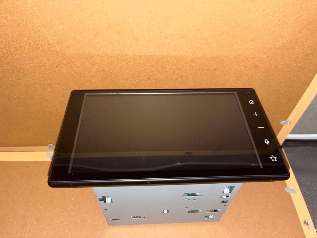 ダイハツ・9インチディスプレイモニター本体