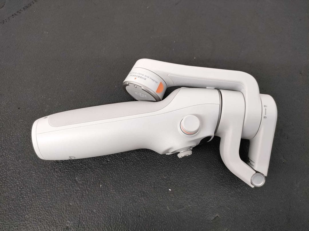 【DJI 】OSMO MOBILE6 スマホ用ジンバル【国内正規品】