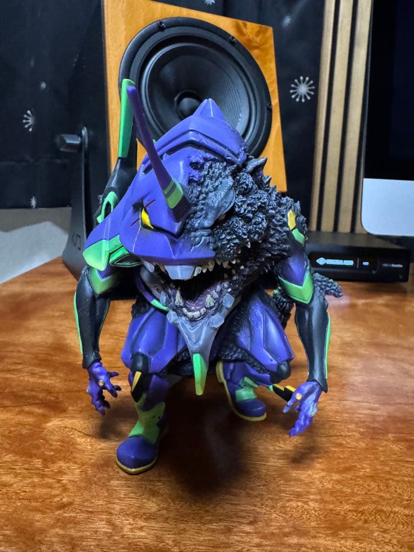 エヴァンゲリオン ゴジラ コラボフィギュア