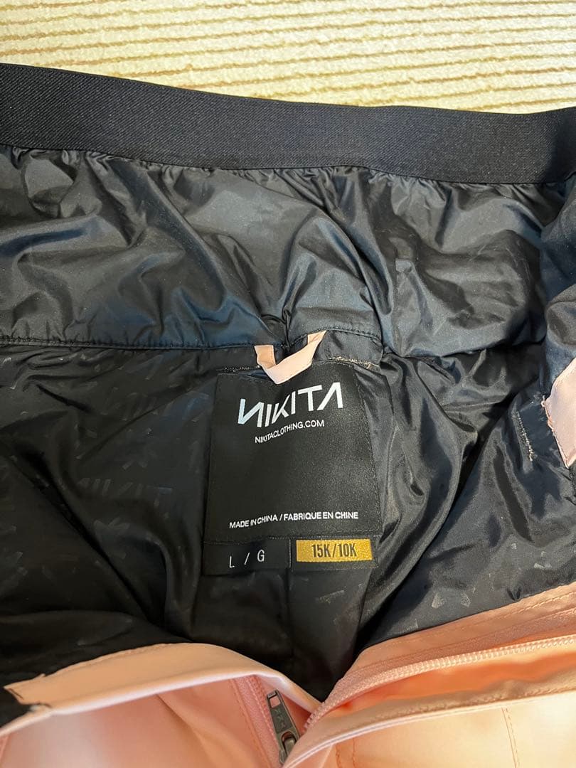 新品　ニキータ　スノーボード　パンツ　レディースＬ　ホワイトピンク　ストレッチ