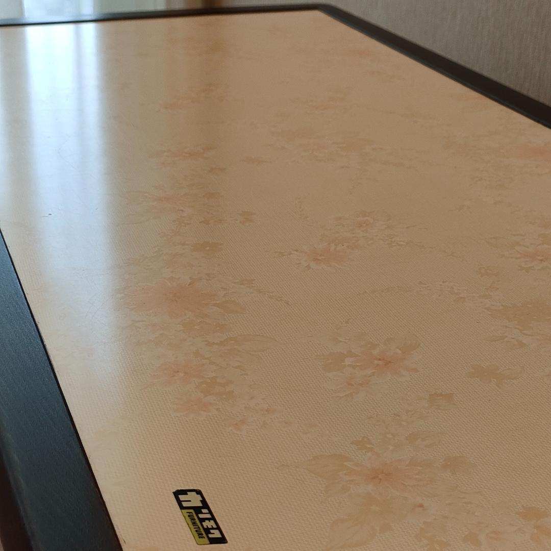 カリモク　サイドテーブル　センターテーブル　花柄　リビングテーブル