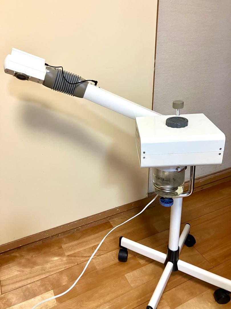 ⭐︎お引き取り限定⭐︎ 折り畳み式マッサージベッド＆スチーマー