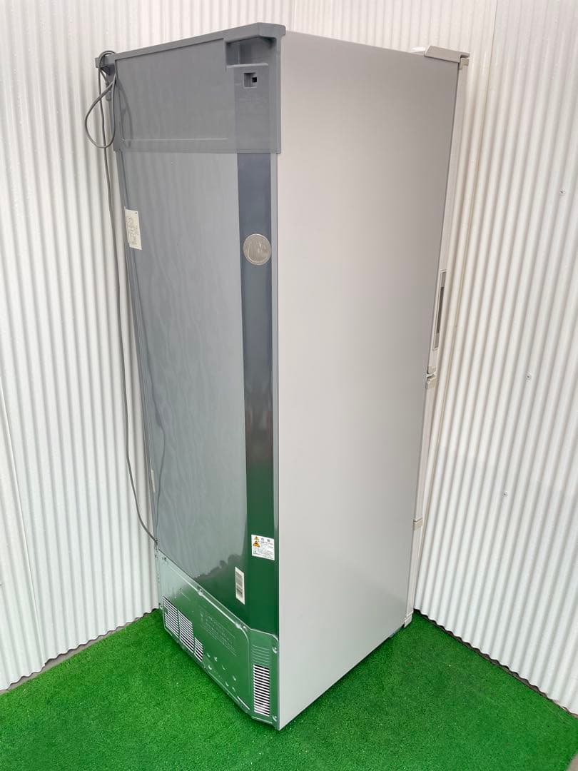 826 シャープ 左右どっちもドア 3ドア冷蔵庫 プラズマクラスター 自動製氷付