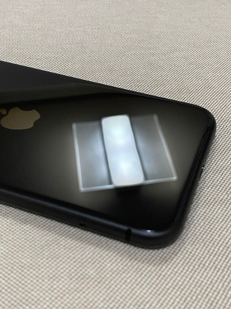 【simロックあり】au 制限○ / iPhone11 64GB ブラック