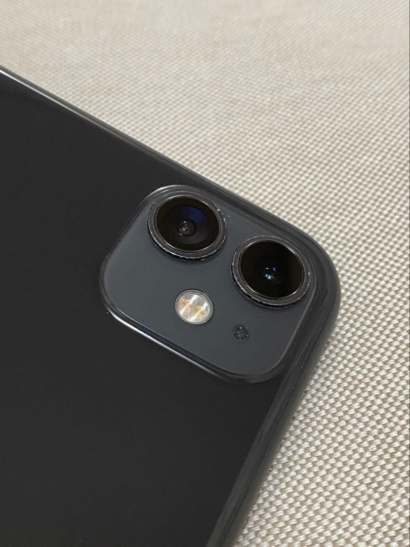 【simロックあり】au 制限○ / iPhone11 64GB ブラック