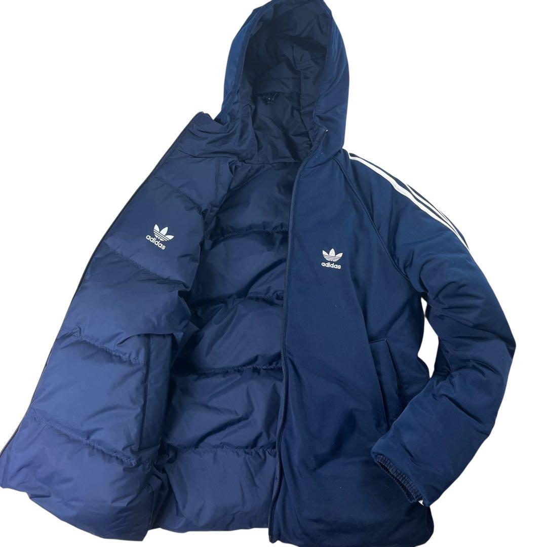 美品 adidas リバーシブル フードダウンジャケット 肉厚 ネイビー ロゴ