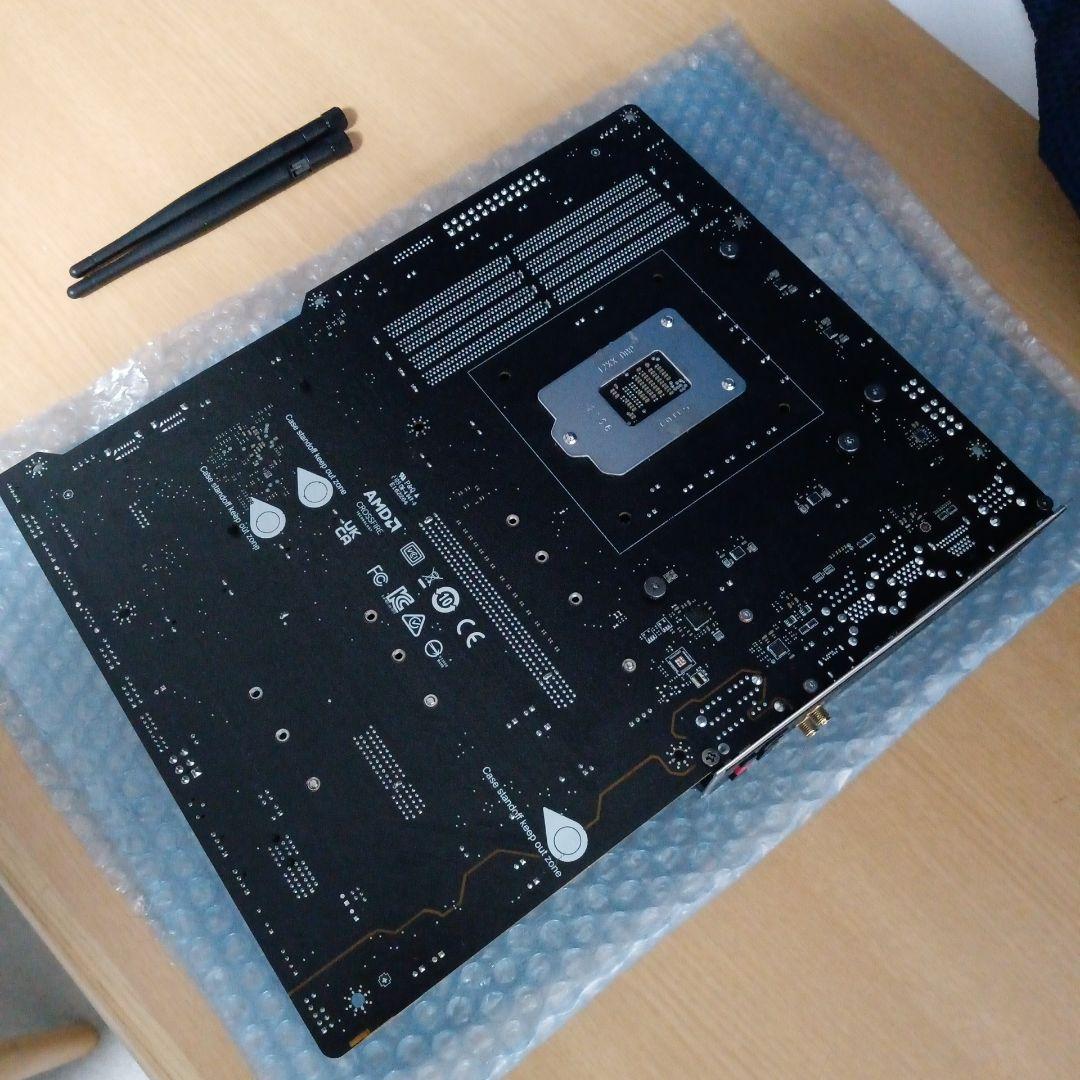 ヨーダ MSI MAG B560 TOMAHAWK WIFI