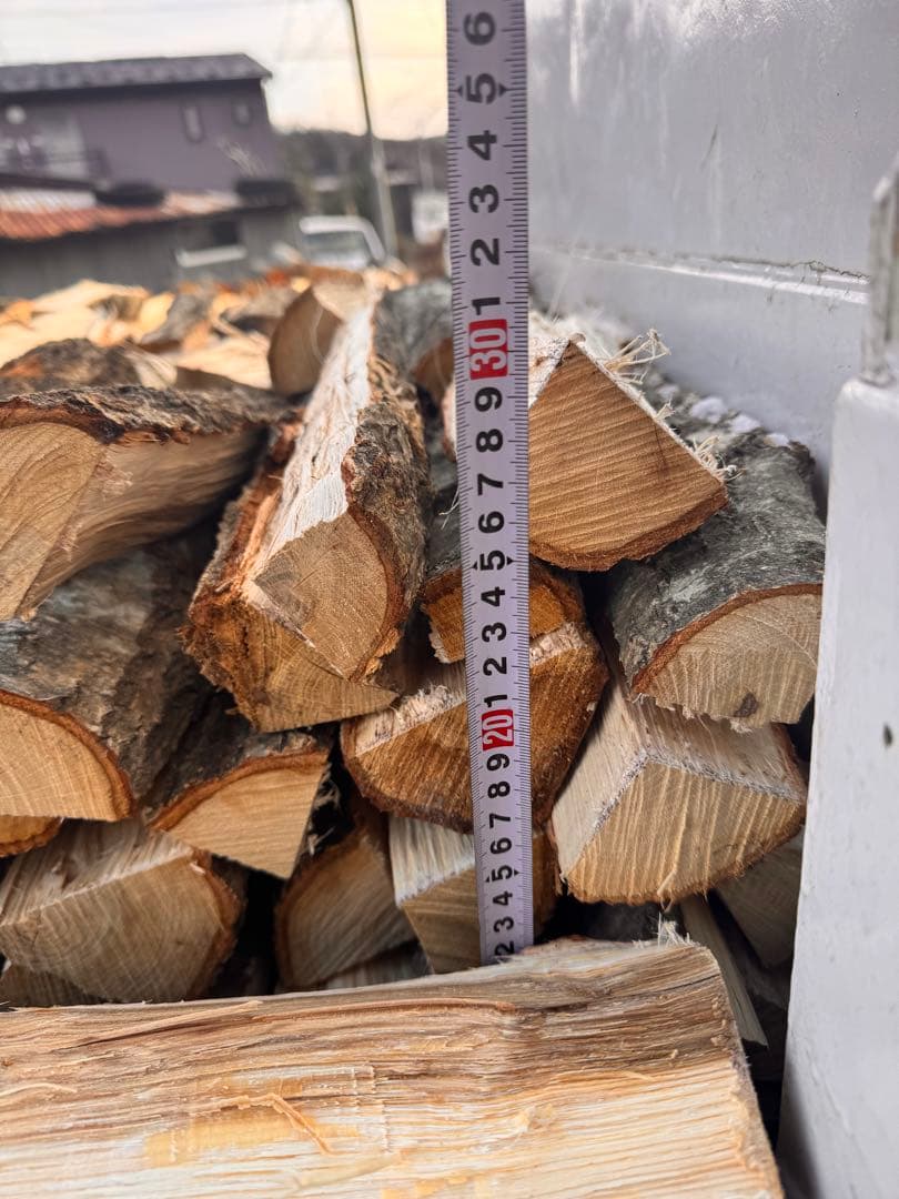 薪 岩手県久慈市付近限定　キャンプ 楢　ナラ 薪ストーブ 焚き火 広葉樹