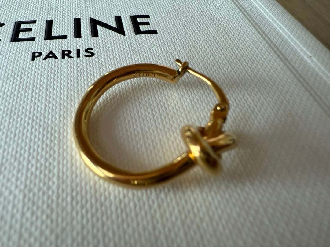CELINE フープピアス　ノット スモールフープ(片方のみ) /ゴールド