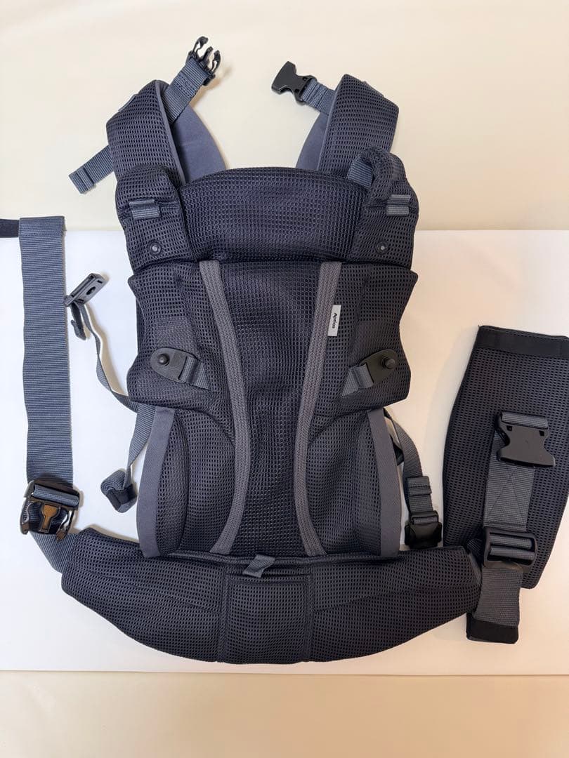 のえはるママ♡ アップリカ・ラクリス 抱っこ紐 ダークグレー