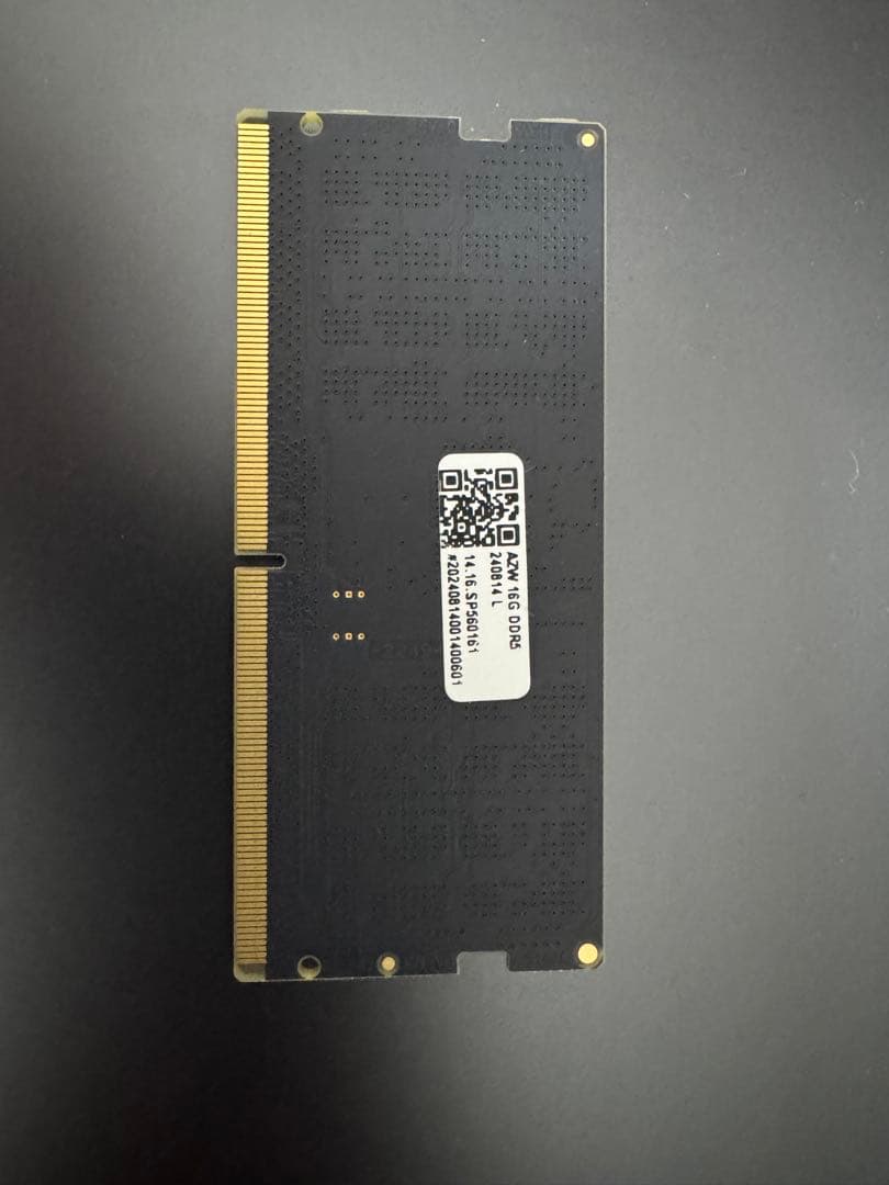 Crucial 16GB DDR5 SO-DIMM メモリー
