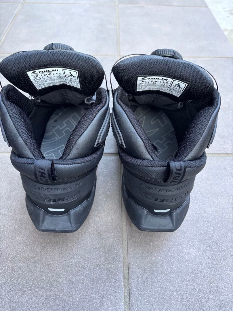 TAICHI 防水バイクブーツ BOAシステム