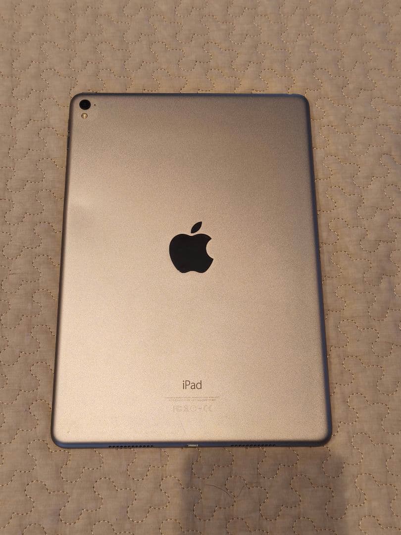 Apple iPad Pro 9.7インチ 256GB シルバー