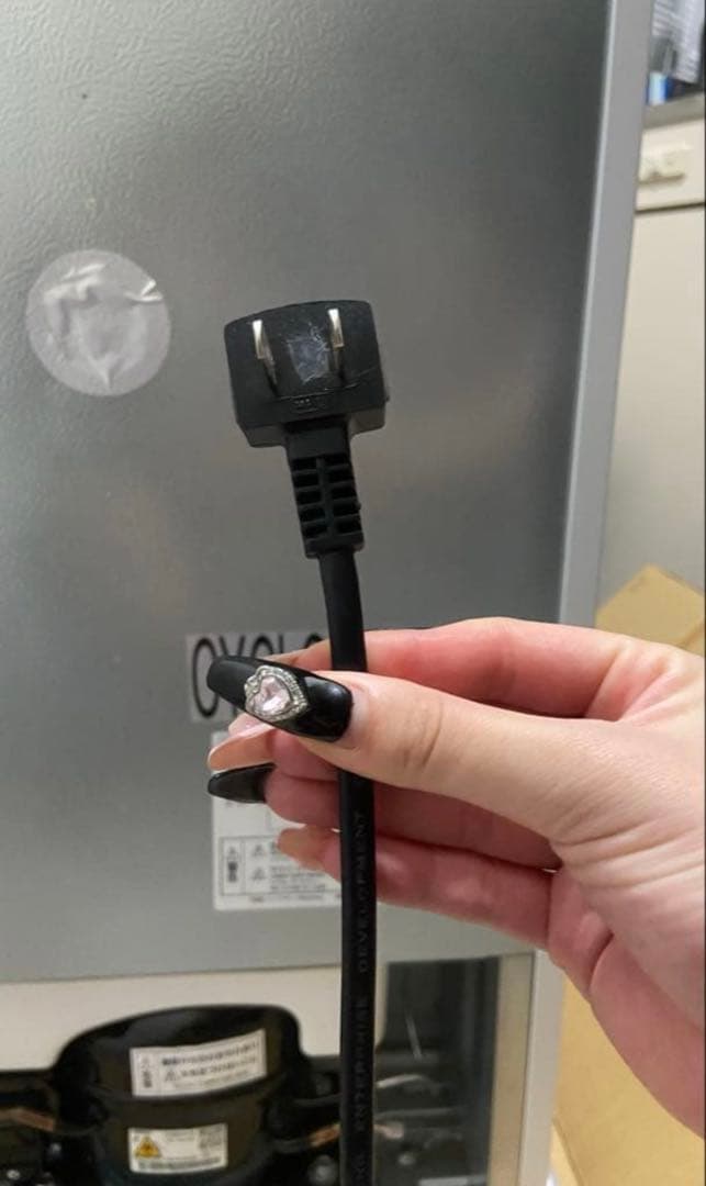 【送料込】2025年製 comfee 90L 冷蔵庫｜使用半年・美品