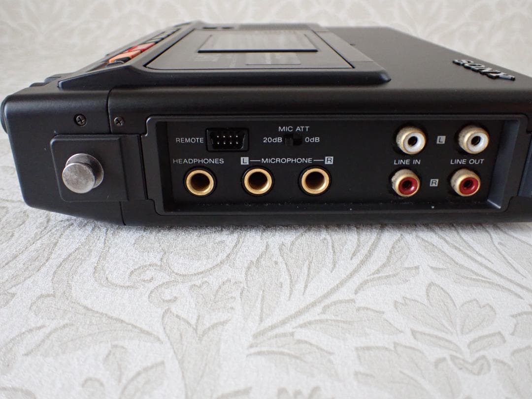 SONY TCD-D10 DAT デンスケ　美品なれどテープ走行せず
