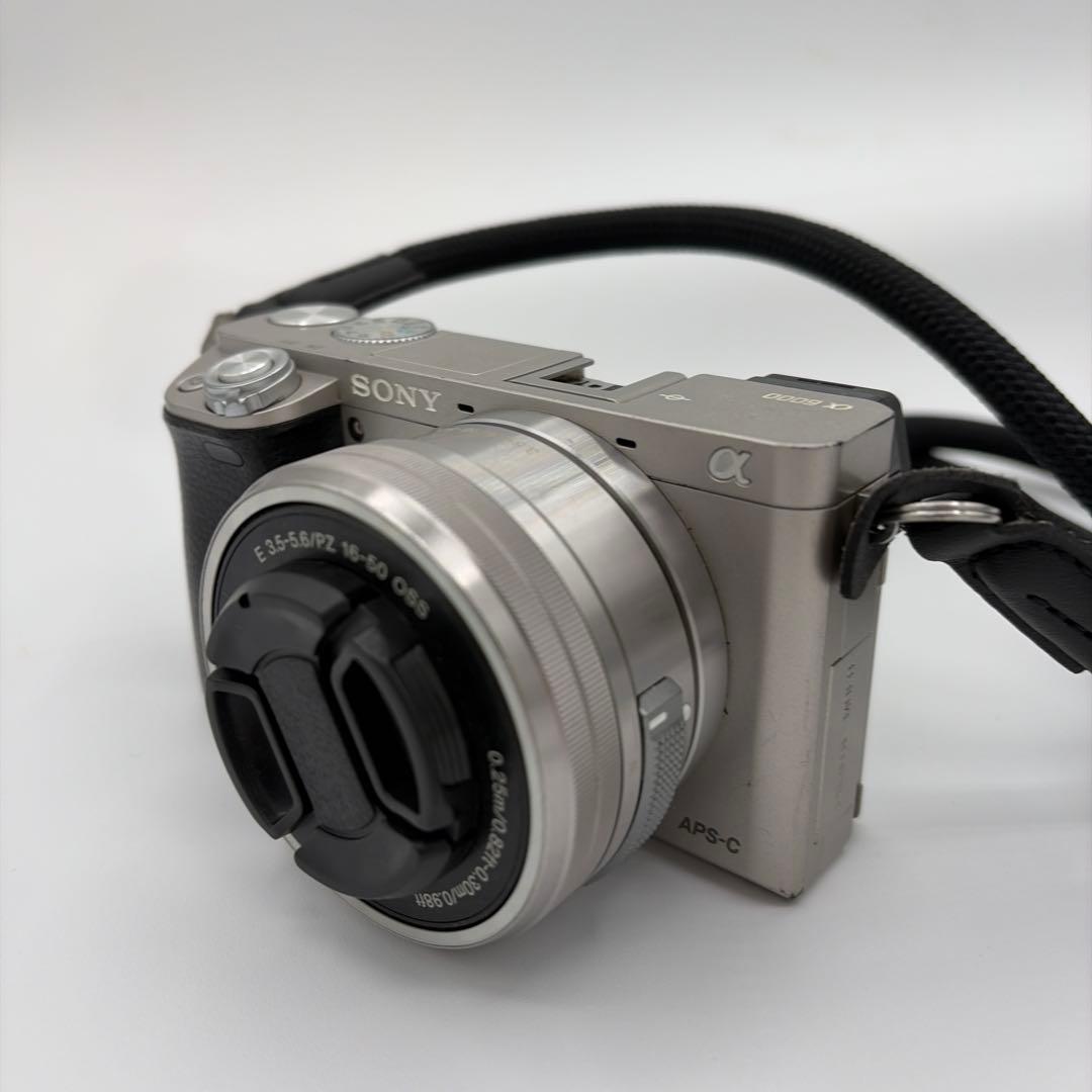 SONY α6000 ミラーレス一眼カメラ、E 18-55mmレンズ付、シルバー