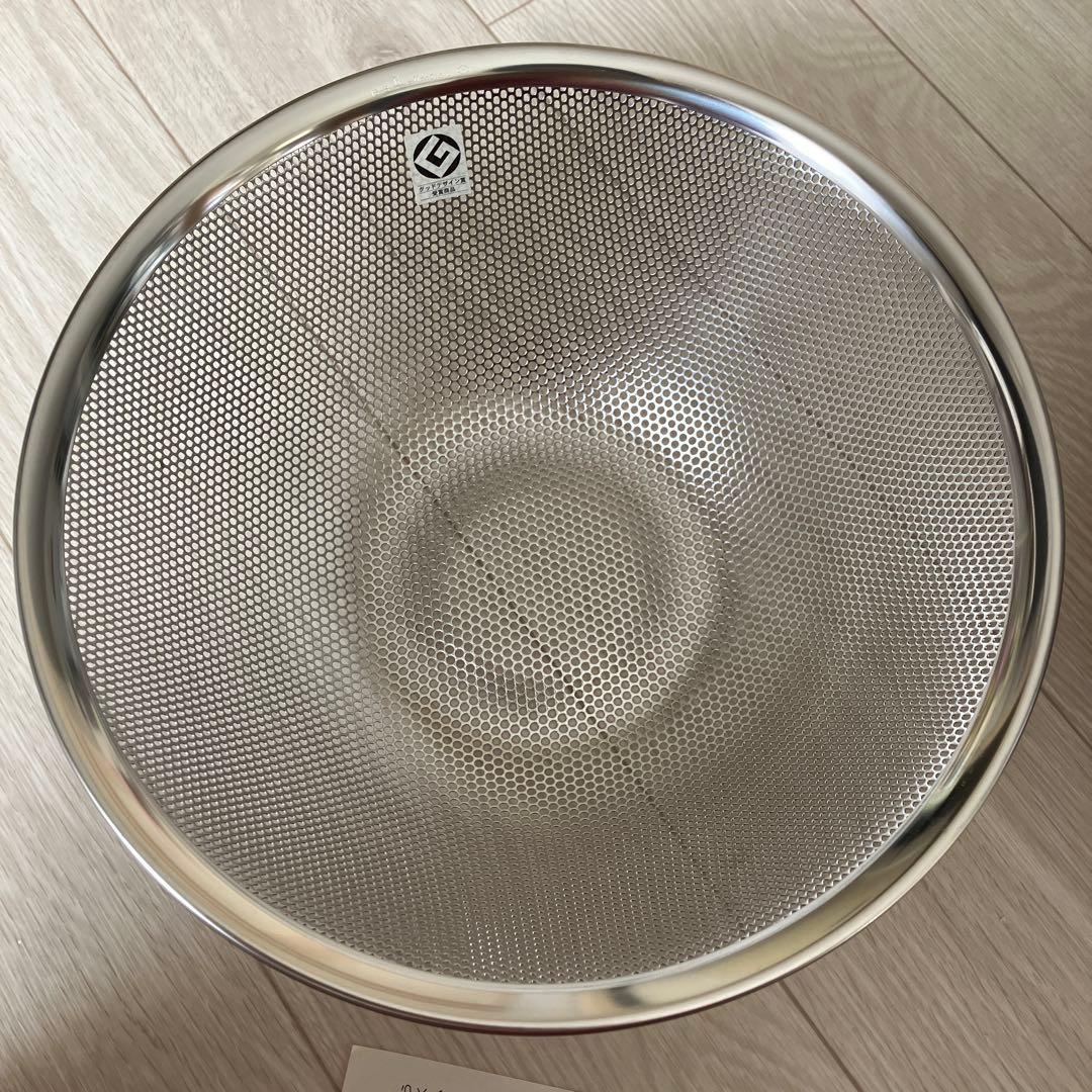 新品　柳宗理　ステンレスボウル　パンチングストレイナーセット　27cm