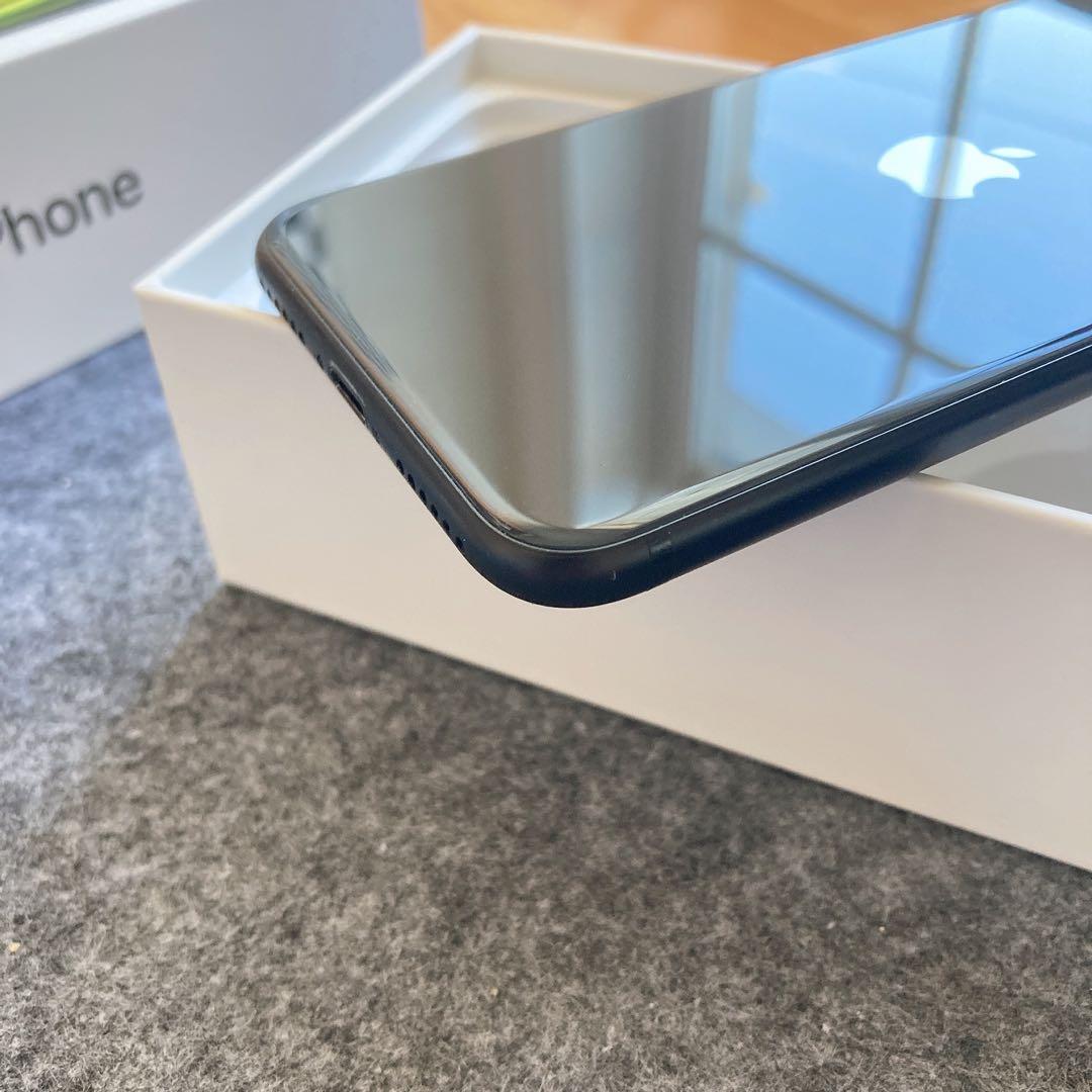 iPhone SE (第2世代) SIMフリー 128GB ブラック