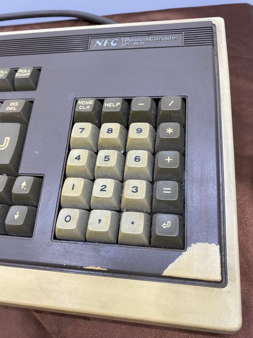 【レトロ・希少】NEC・PC-8801 本体+キーボード