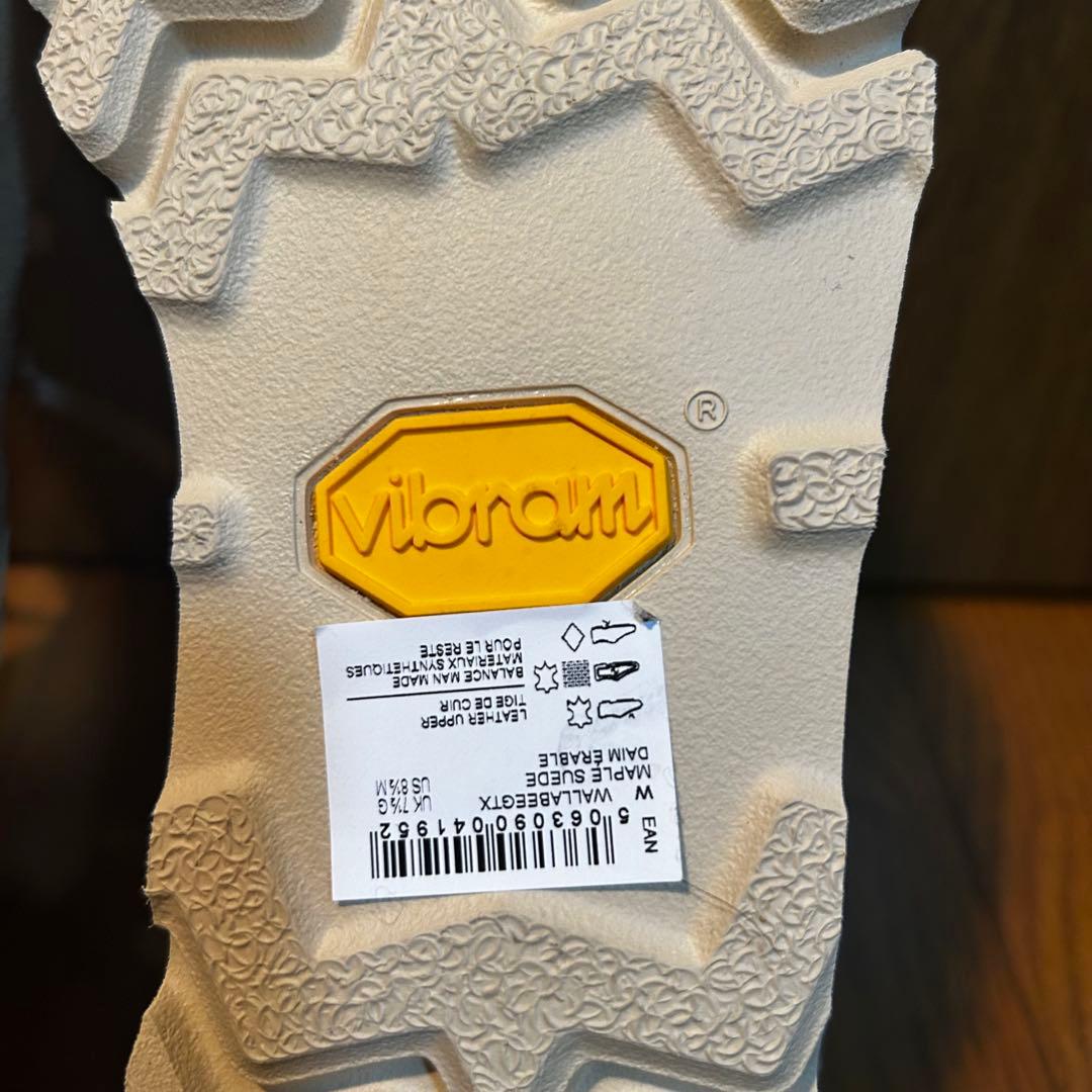 【新品未使用 定価34,100】新古品　ワラビーゴアテックス メープル　スエード