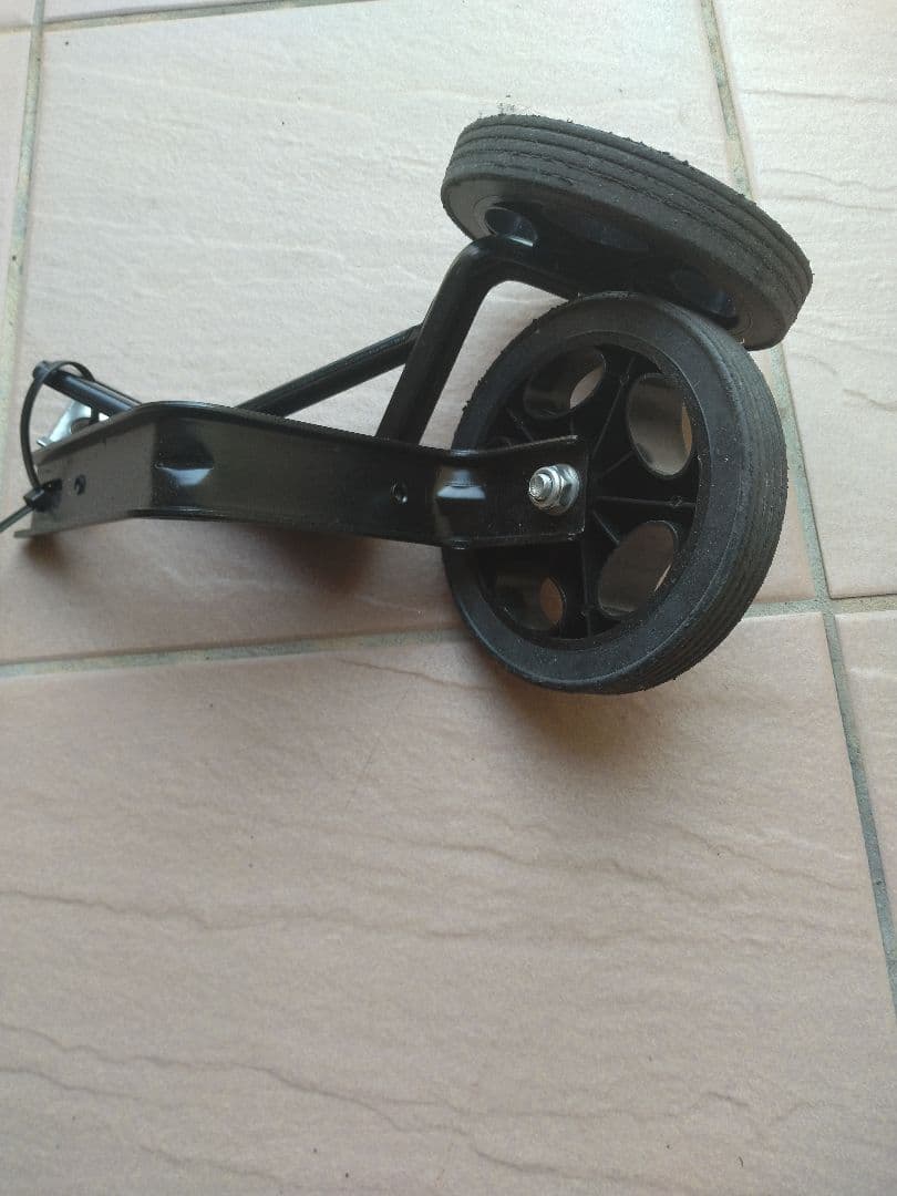 【18インチ】補助輪取り付け可　近郊お届けか、ご都合よい場所でお渡し【静岡中部】