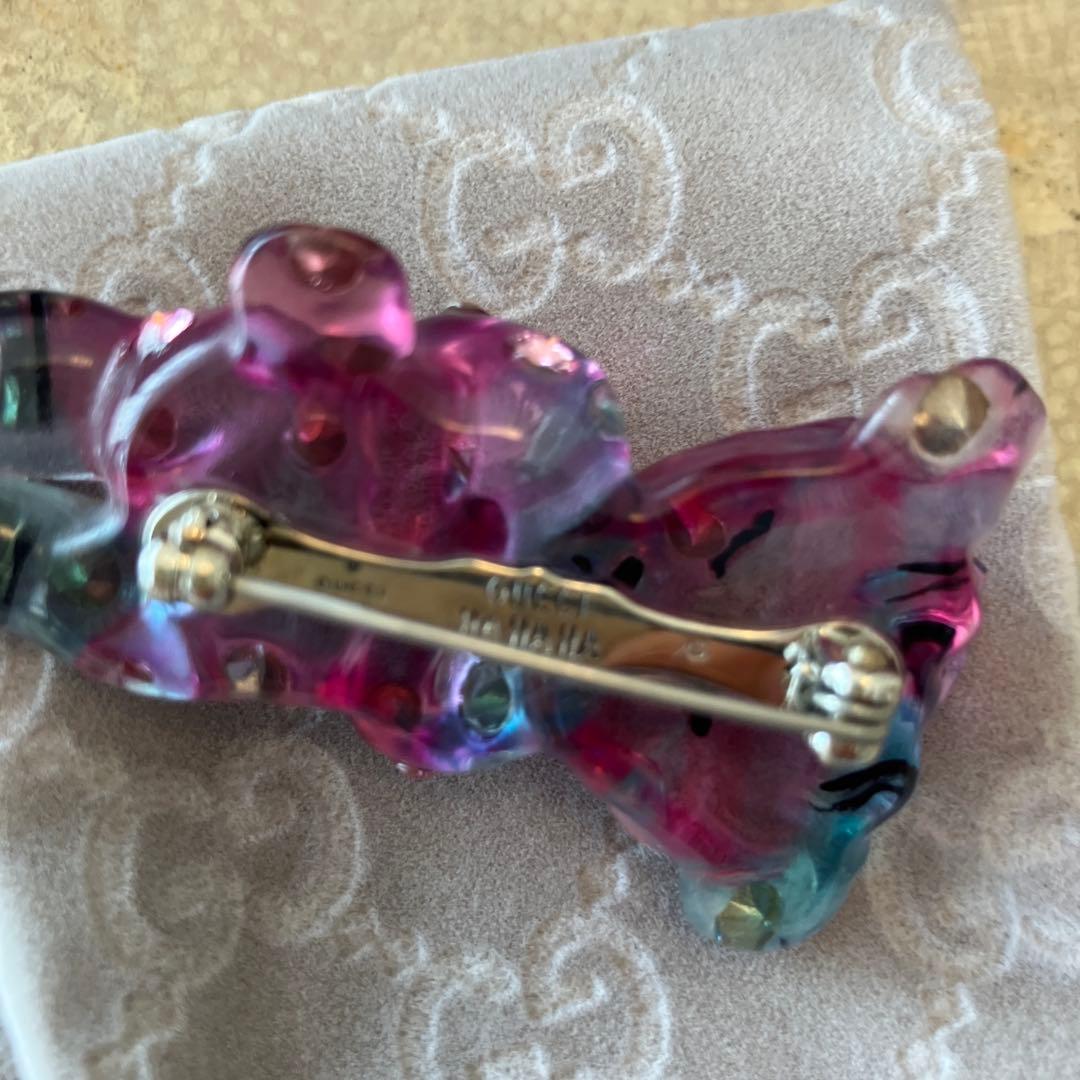 Gucci　ブローチ　HAHAHA　シリーズ