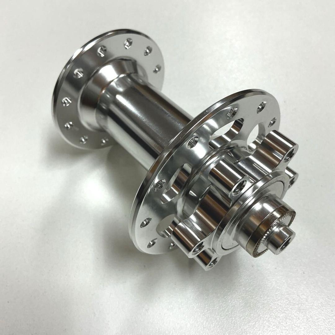 ディスクハブ 100/135mm　シルバー　シマノ11速用　超軽量　未使用新品