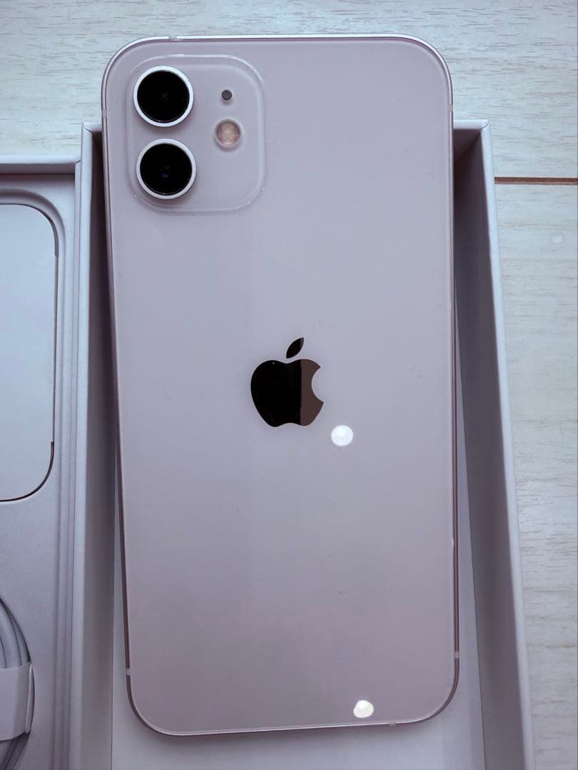Apple iPhone 12ホワイト 64G 本体 極美品 女性使用