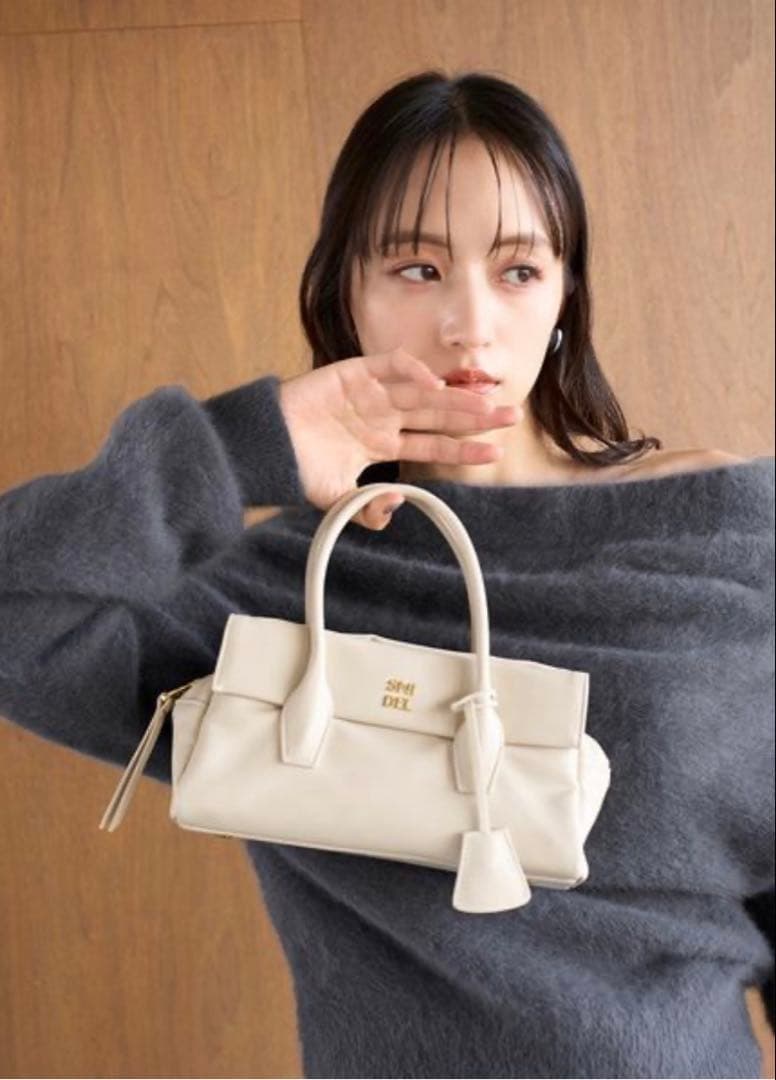 【雄也大好き】SNIDEL アイボリーハンドバッグ