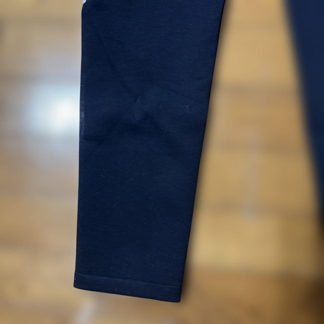 ディセンバーメイ レディースグレー ✖️ネイビーパンツ Sサイズタグ付き新品未使用