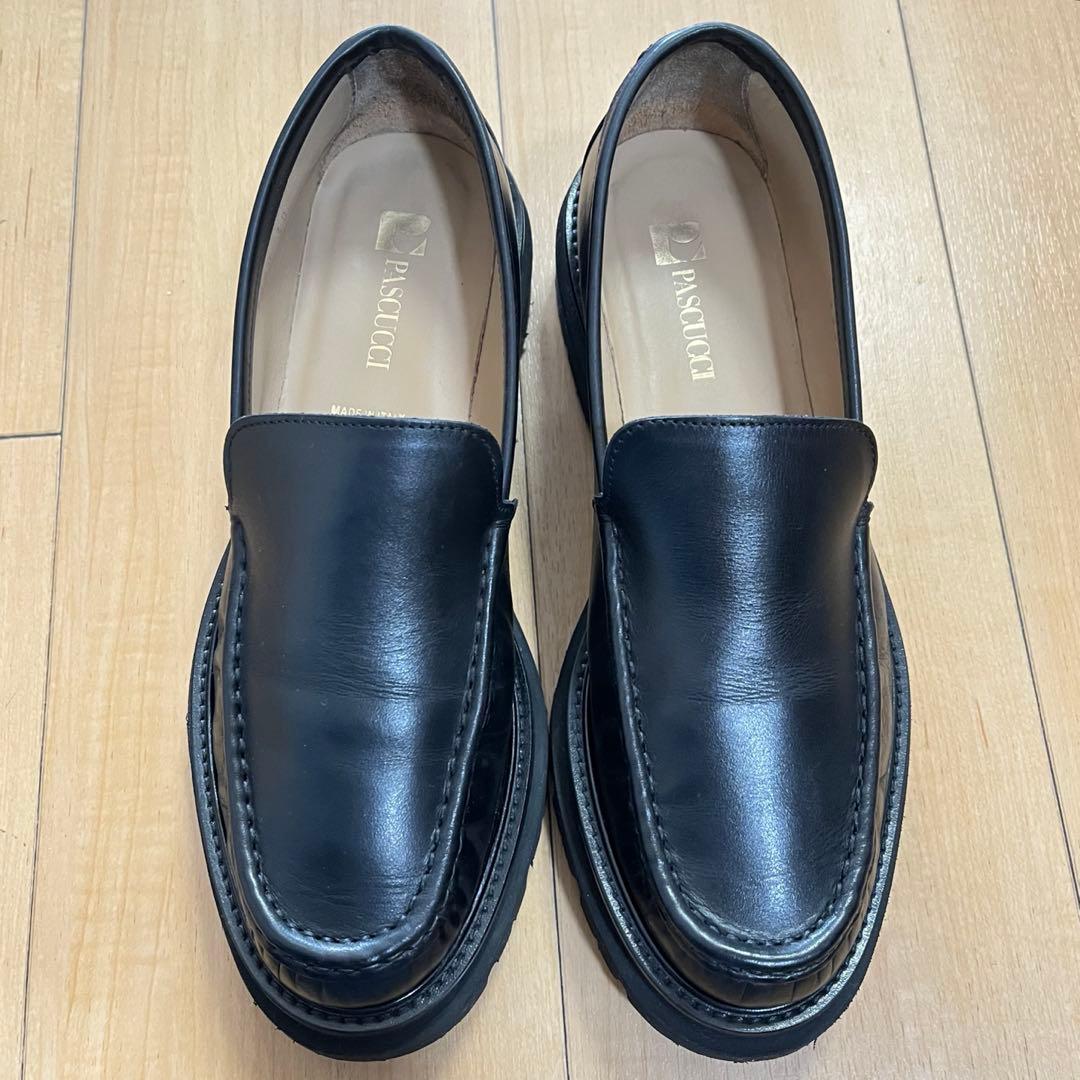 ⭐︎PASCUCCI パスクッチ⭐︎ローファー 黒　38（24.5位）