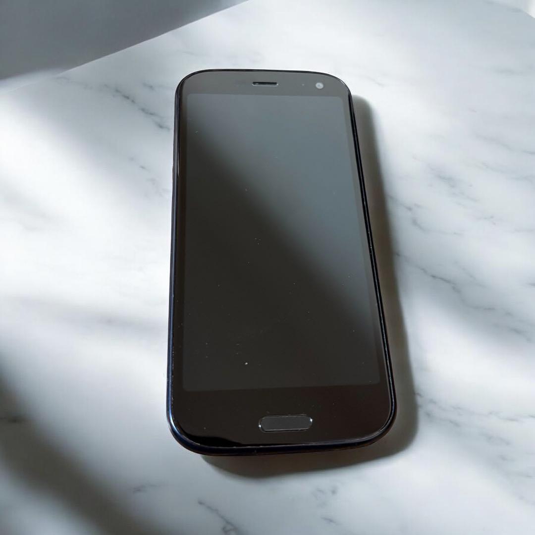 【美品】docomo らくらくスマートフォン F-52B ネイビー