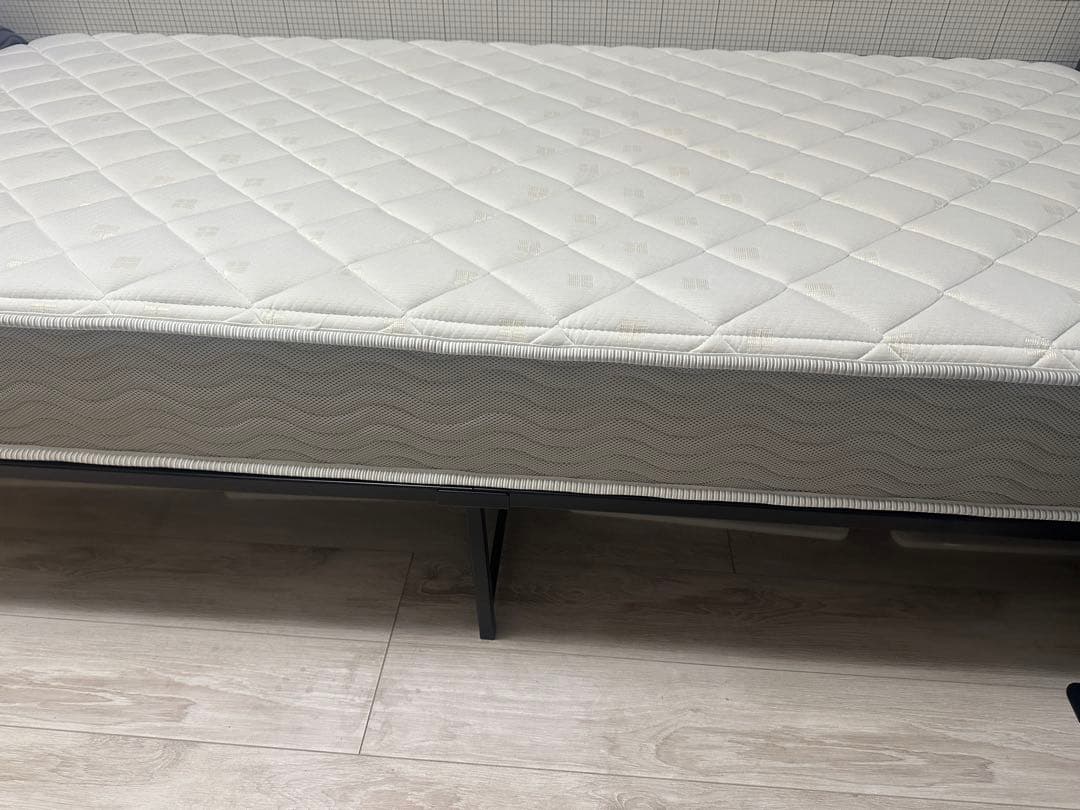 ニトリ シングルベッド ベッドフレーム 黒