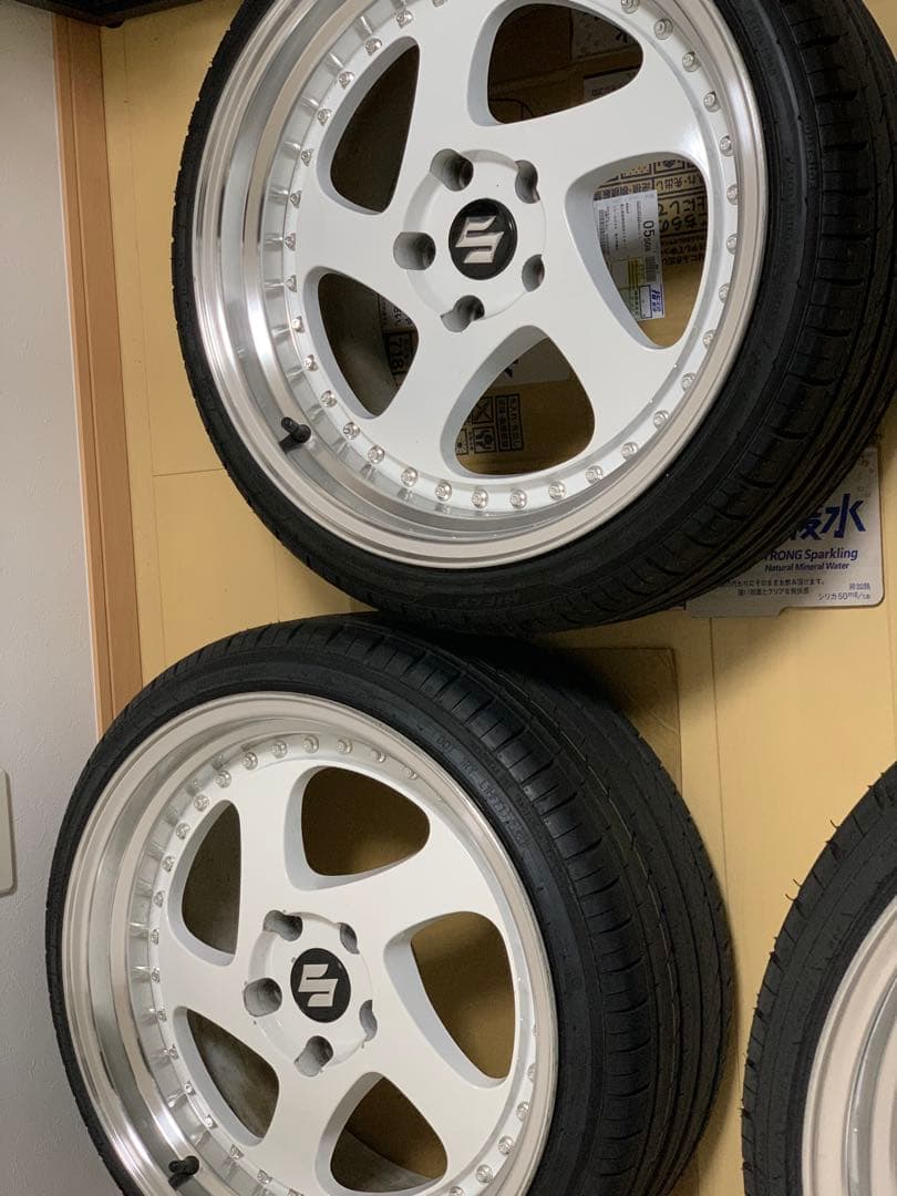 JNC 034 114.3-5穴 18インチ8.5J+30 4本