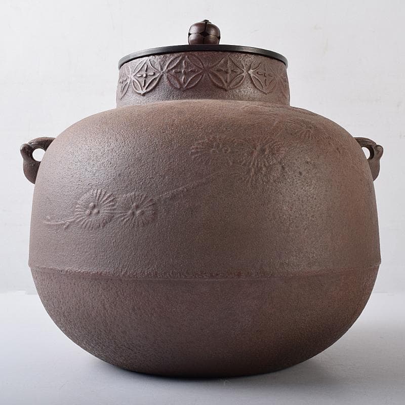 茶道具　人間国宝　釜師　高橋敬典作　唐松地紋　甑口窯　共布共箱　V　R8702B