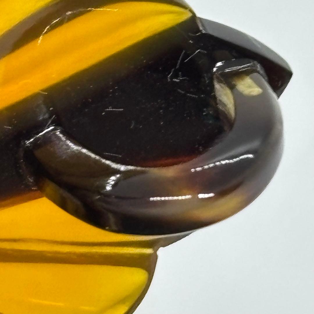 111405 本鼈甲　白甲　黒甲　k18 血赤珊瑚　花芯　ネックレス兼ブローチ