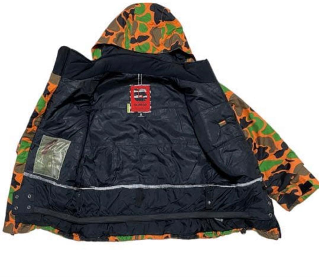 目立ちます⭐︎✴︎ラスト値下げBURTON キッズ スノーウエア S size❤️