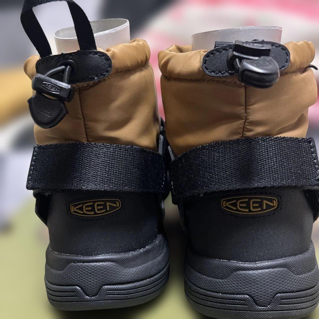 KEEN 撥水性ストラップブーツ ブラウン/ブラック　27.5