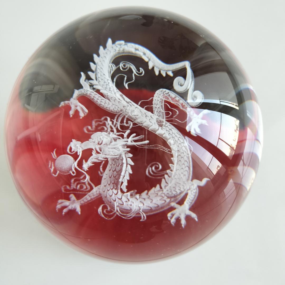 レーザーで彫られた龍の丸珠[tKEL]10cm　特大サイズ☆当店人気商品
