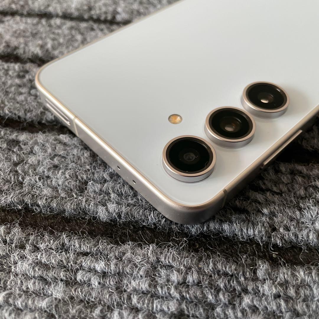 22 美品 Galaxy S24 FE 128GB ブルー