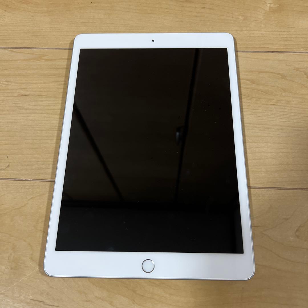 【美品】iPad 第7世代 32GB Wi-Fi MW752J/A シルバー