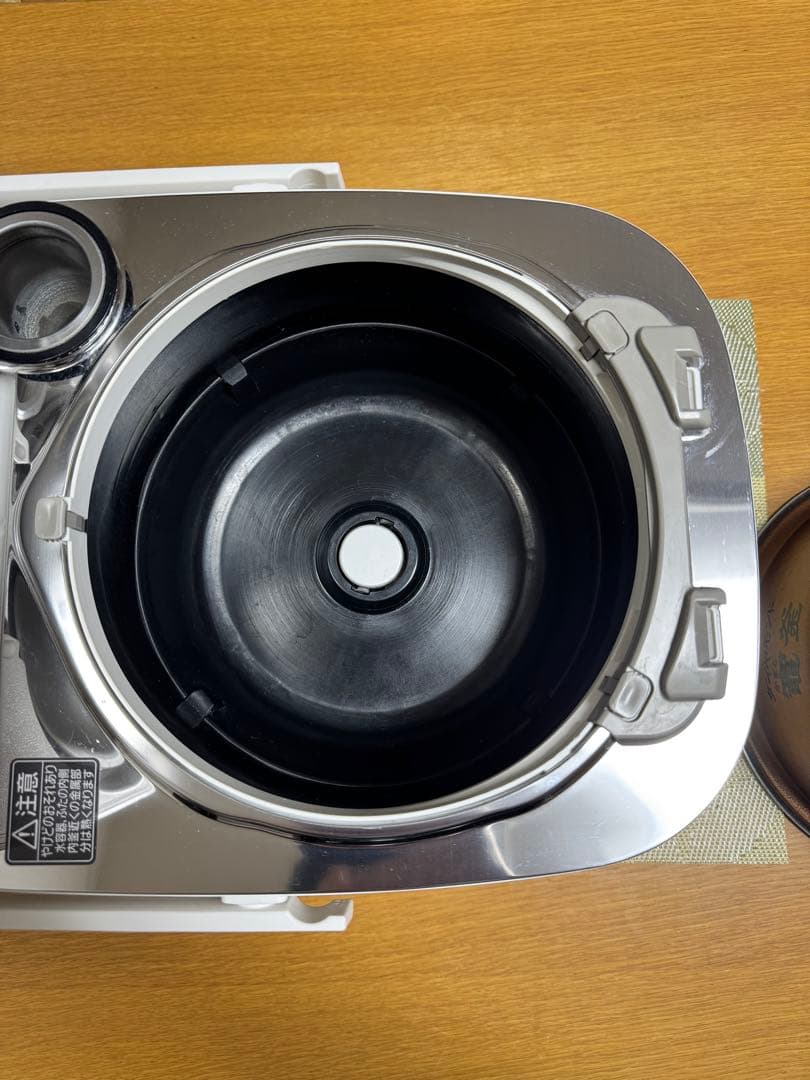 Panasonic 炊飯器 2021年製 SR-VSX101 ホワイト 動作保証