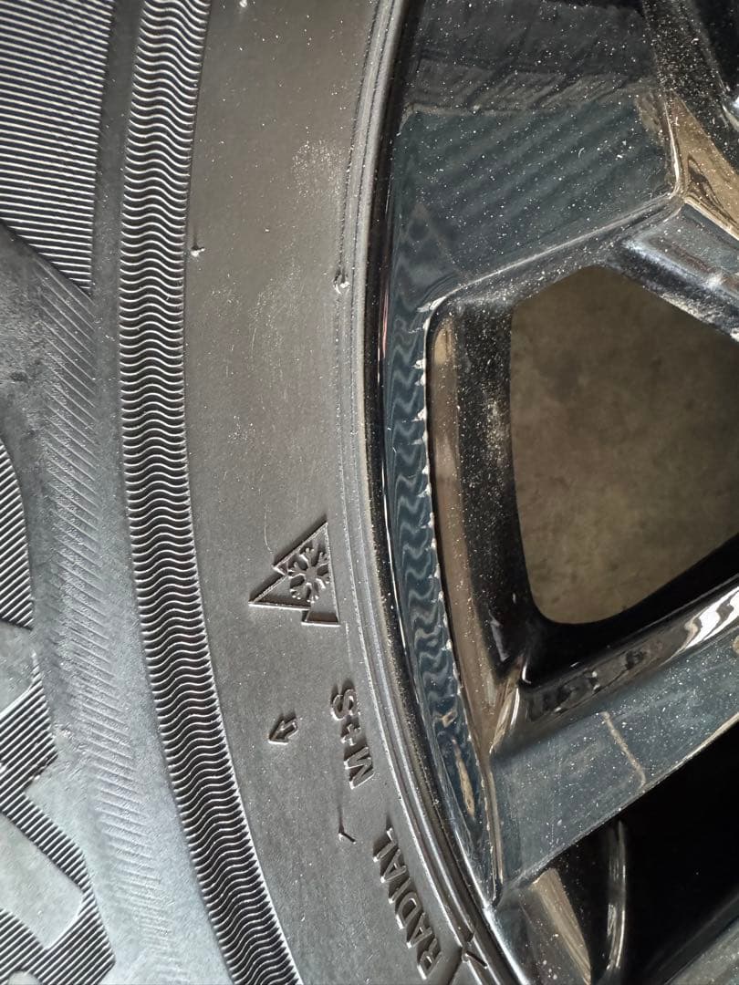 スタッドレス　ブリザックVRX3 2023 リフター　ベルランゴ　ドブロ