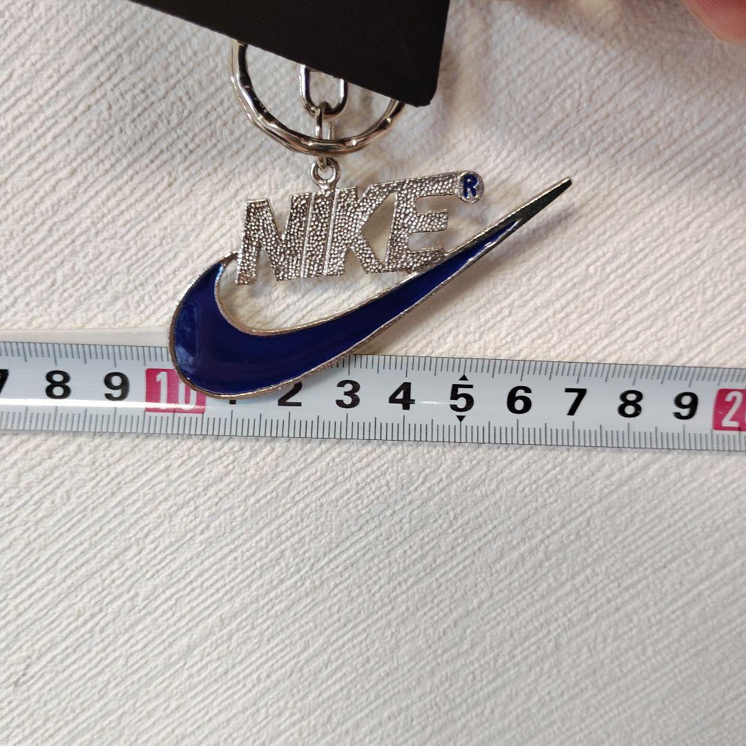 NIKE ロゴ キーホルダー シルバー/ブルー