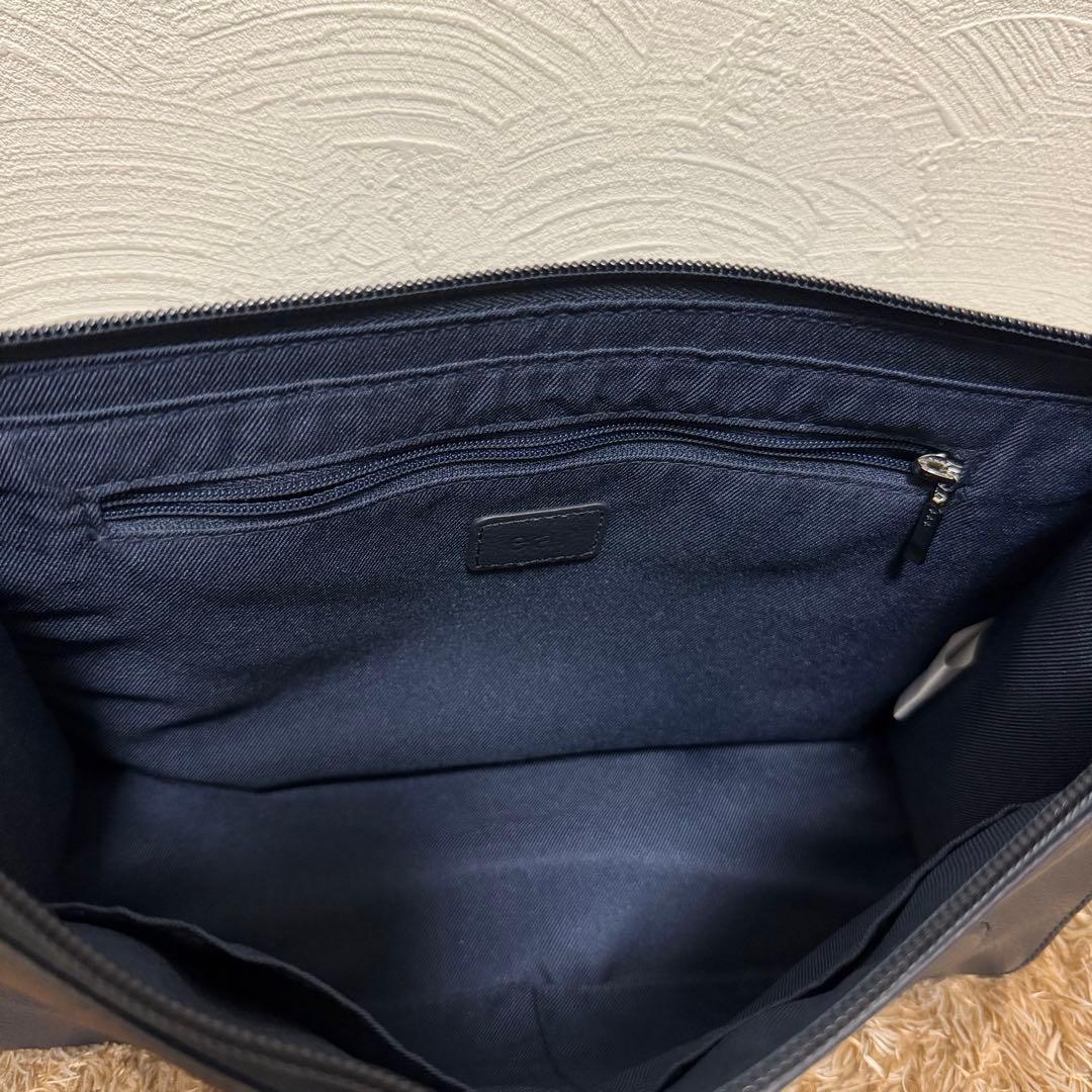 ear PAPILLONNER ワイドテープショルダーバッグ 本革 軽量 紺色