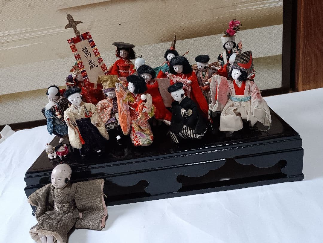 小さな市松人形達